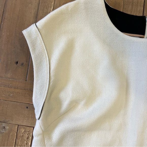 Chadwick Bell Asymmetrical Tailored Cap Sleeve Top Size 10 Tailored Cap Sleeve - Picture 3 of 9